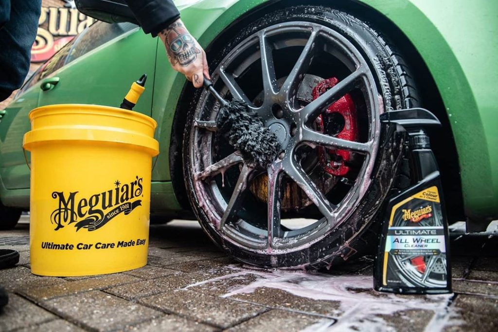 MEGUIAR´S SUPREME WHEEL BRUSH LARGE 45 CM