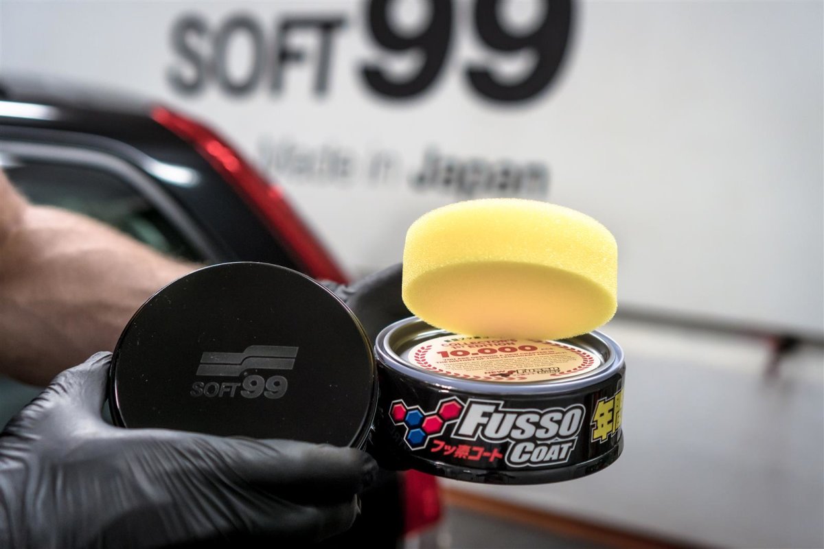 SOFT99 NEW FUSSO COAT 12 MONTHS  WAX DARK