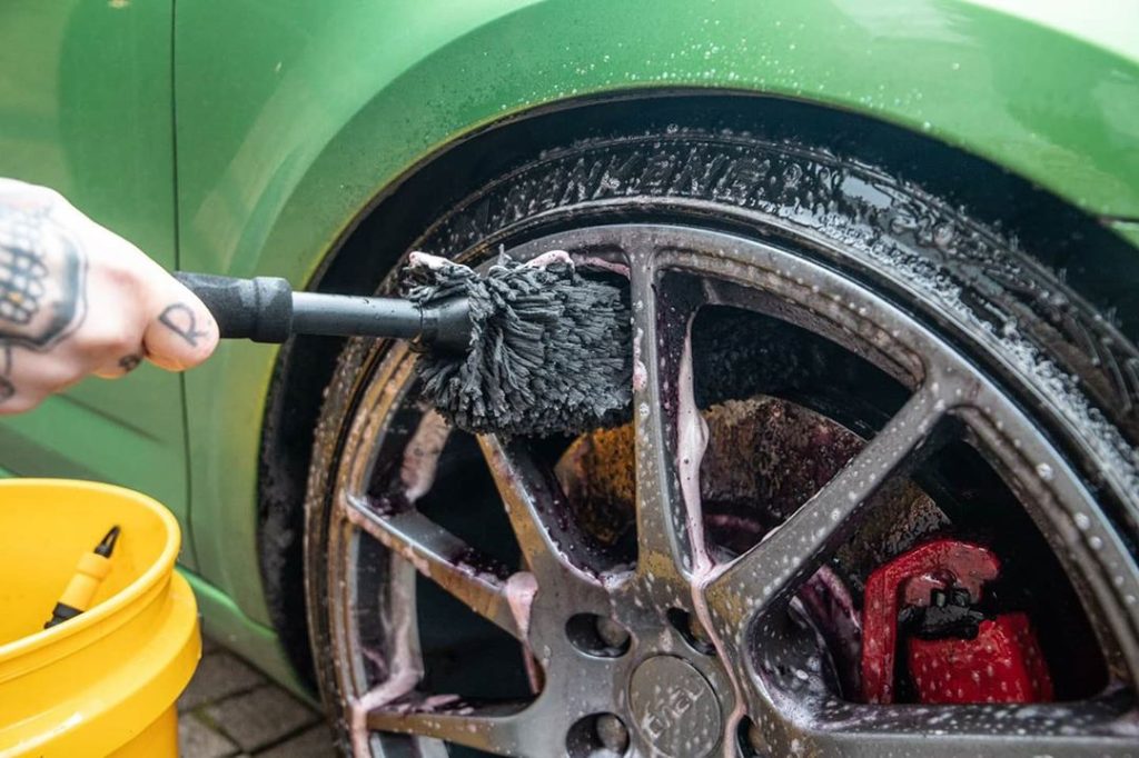 MEGUIAR´S SUPREME WHEEL BRUSH LARGE 45 CM